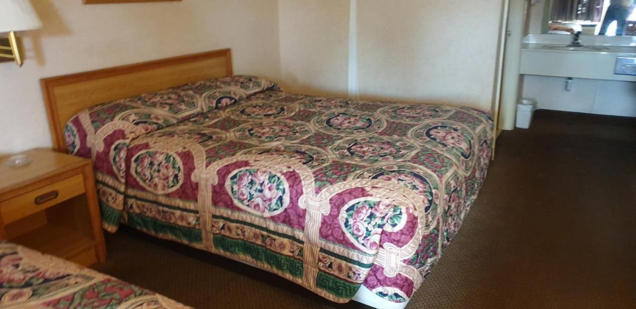 Executive Inn Kershaw Ngoại thất bức ảnh